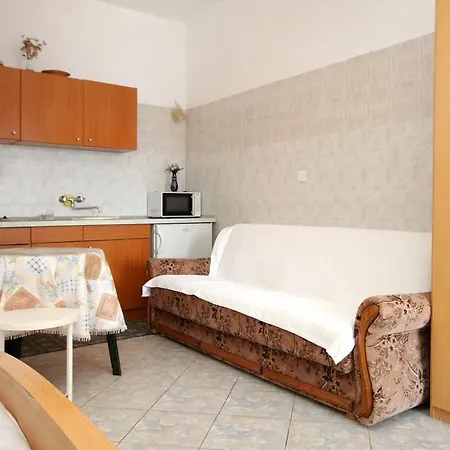 Studio 2138a Molunat